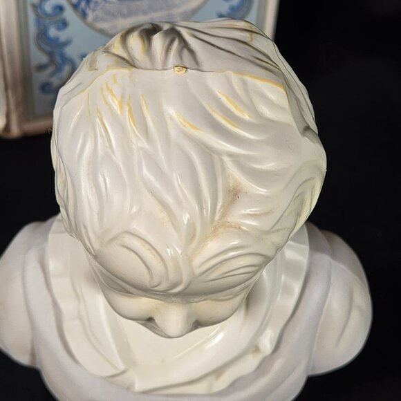 Vtg 70s Avon Bottle 18th Century Classic Figurine Young Boy Bust -Display Only - Picture 7 of 15